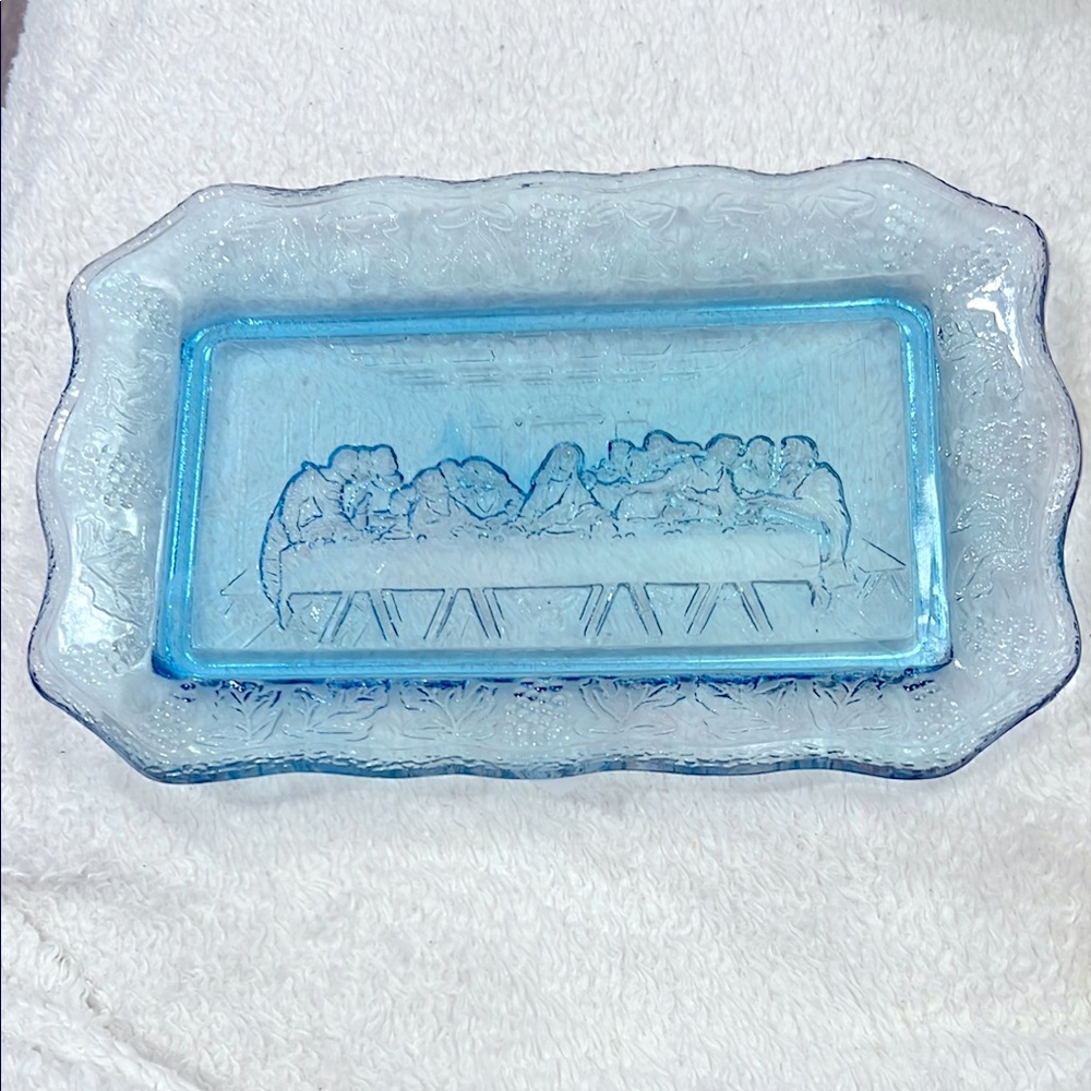 Indiana Glass Tiara Exclusives Blue Last Supper Tray.